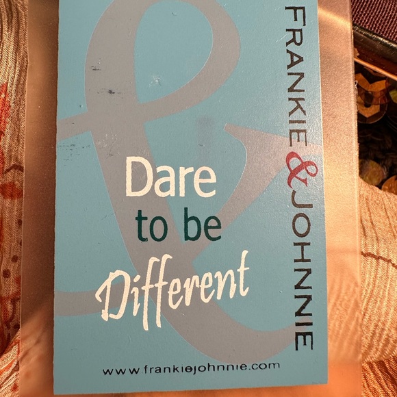 Gold Bronze Sequined Mini Clutch for Essentials by Frankie & Johnnie NWT - Picture 9 of 10